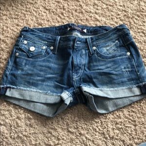 Vigoss distressed jean shorts